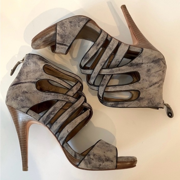 Cynthia Vincent Tie Dye August Gladiator Strappy Sandal - Picture 2 of 5